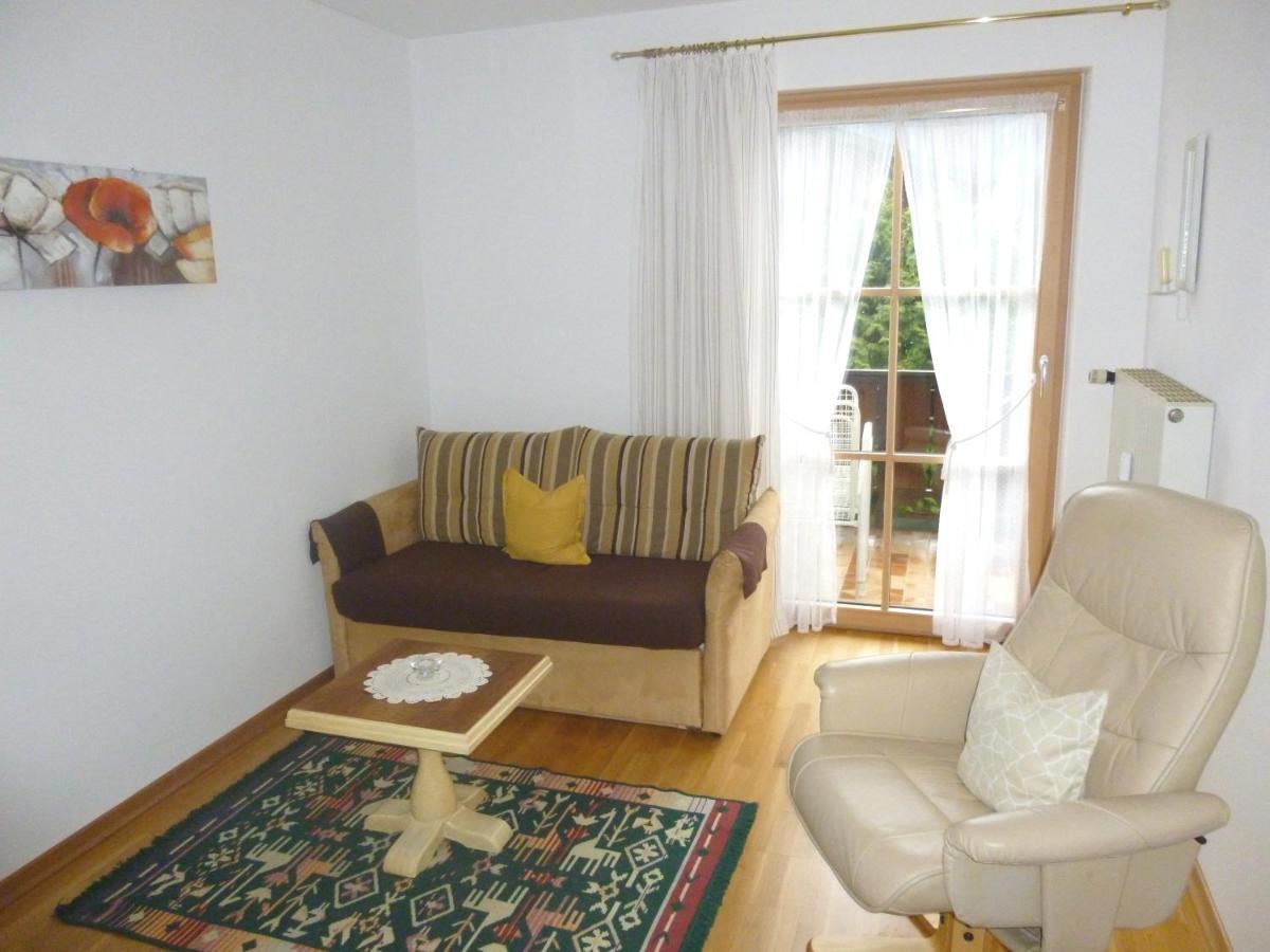 Ferienwohnung Edmeier แบร์เนา อัม คีมเซ ภายนอก รูปภาพ